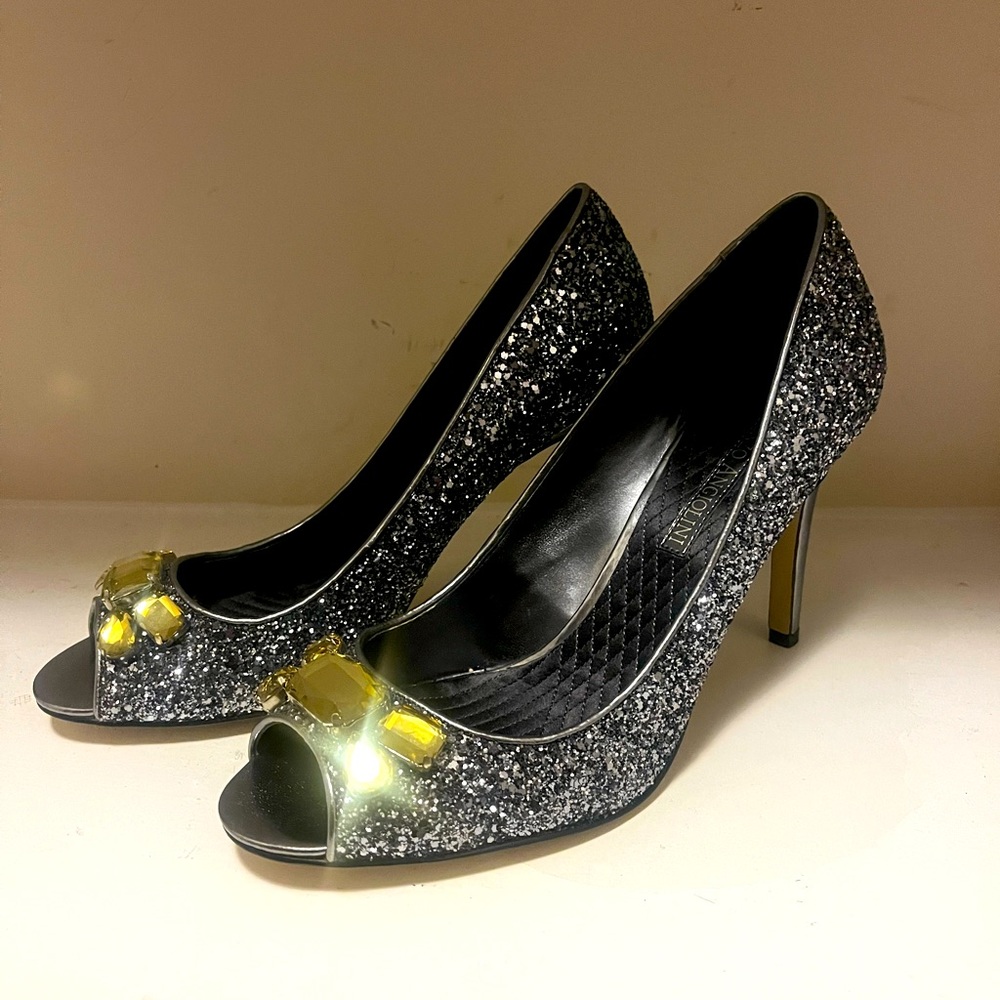 Enzo Agiolini  Bejeweled Pumps Size 9.5